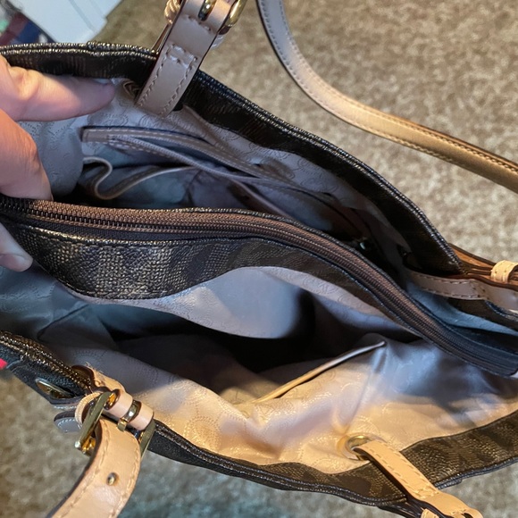 Michael Kors Purse - Picture 4 of 4